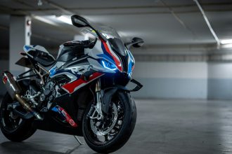Assurer une moto BMW en France : ce qu'il faut savoir avant de choisir sa couverture