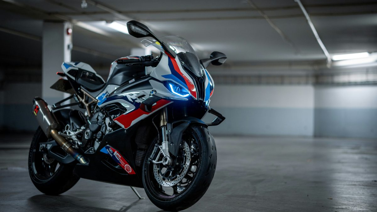 Assurer une moto BMW en France : ce qu'il faut savoir avant de choisir sa couverture