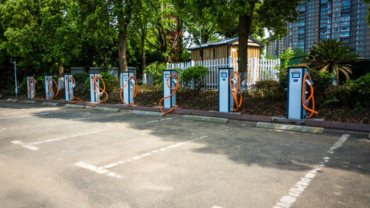 Votre employeur peut financer une borne de recharge chez vous : ce qu'il faut savoir